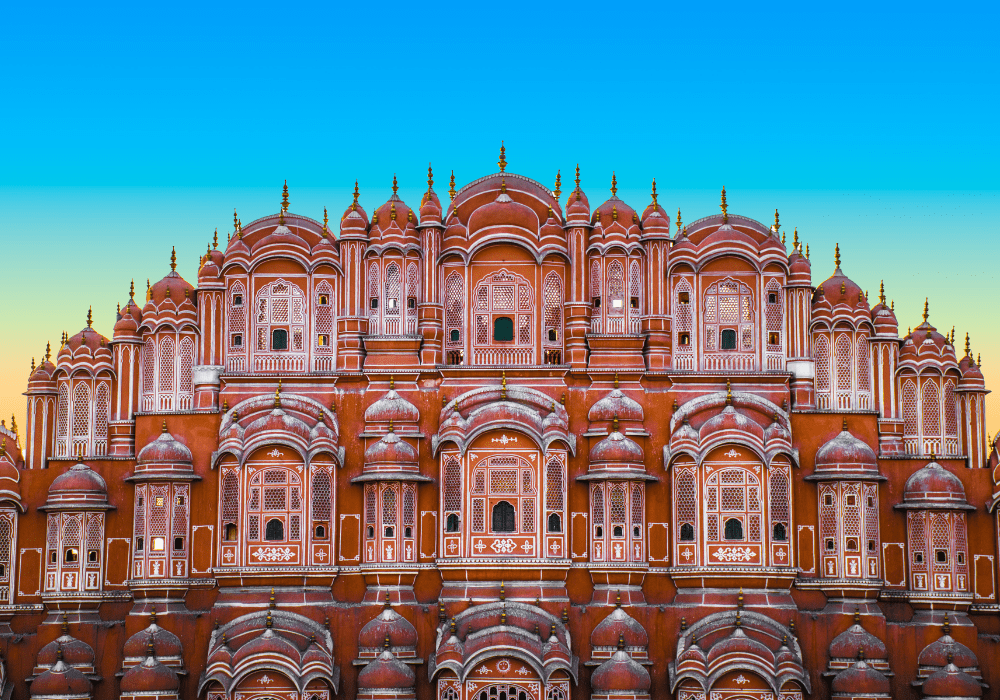 Students visiting Hawa Mahal in Jaipur on an educational tour